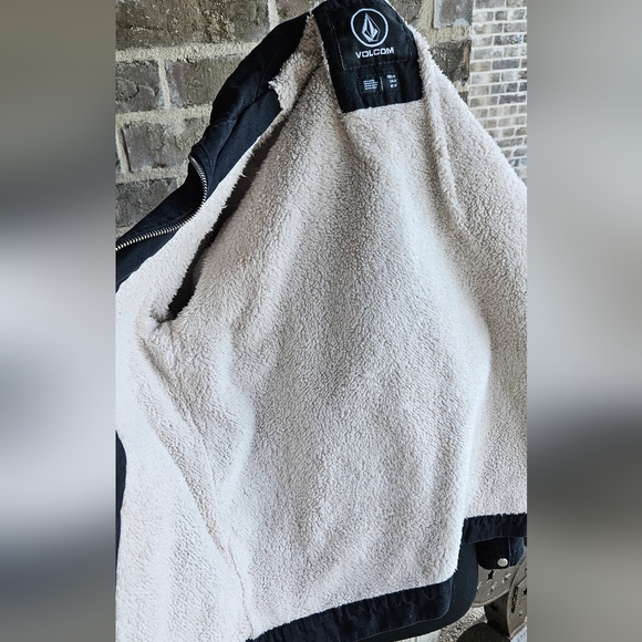Volcom Fleece Lined Jacket Sz Medium - Picture 7 of 7